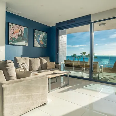 Sea Breeze Apartment